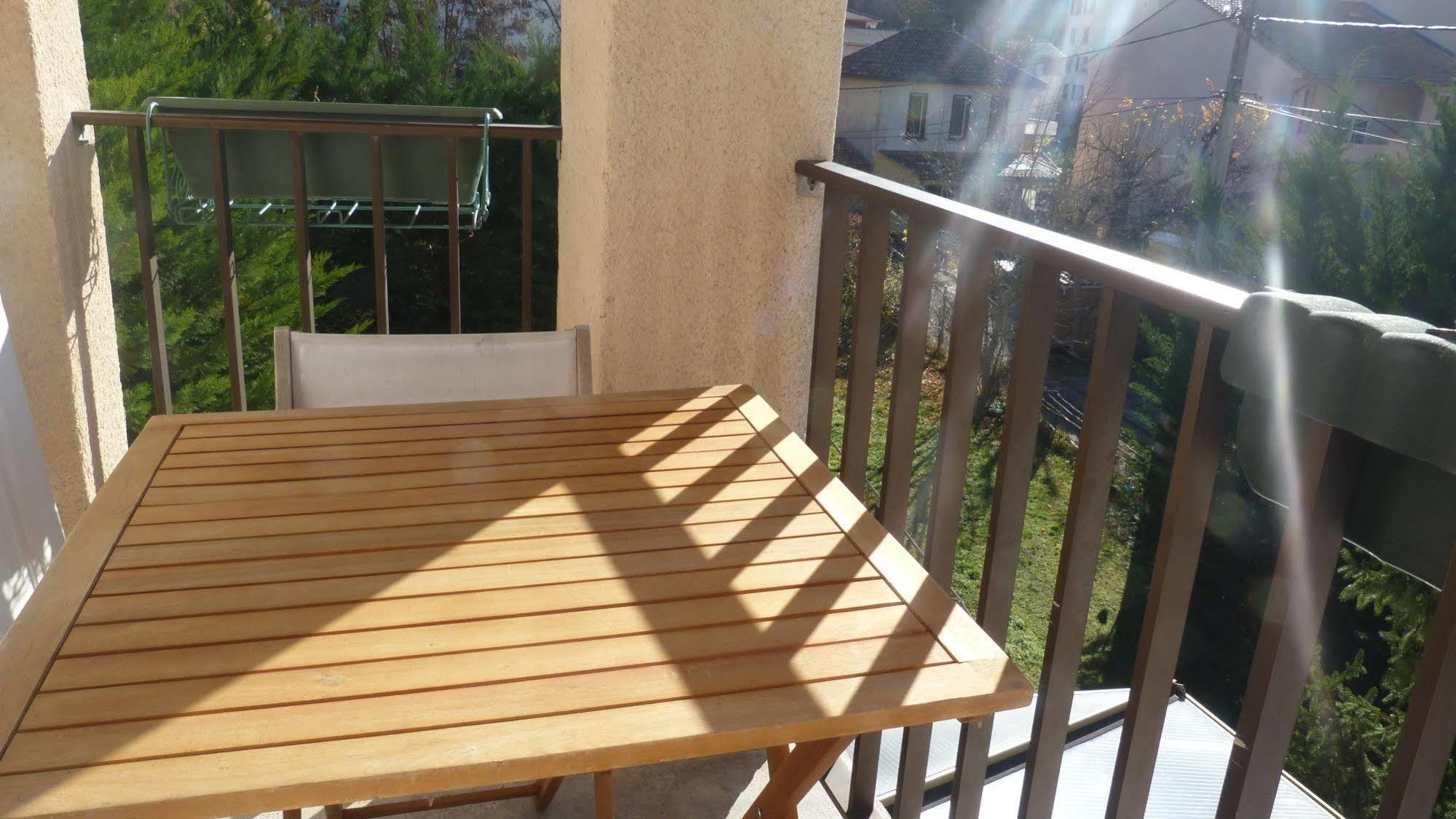 กัมเบตตา อพาร์ตเมนต์ Aparthotel Digne-les-Bains ภายนอก รูปภาพ
