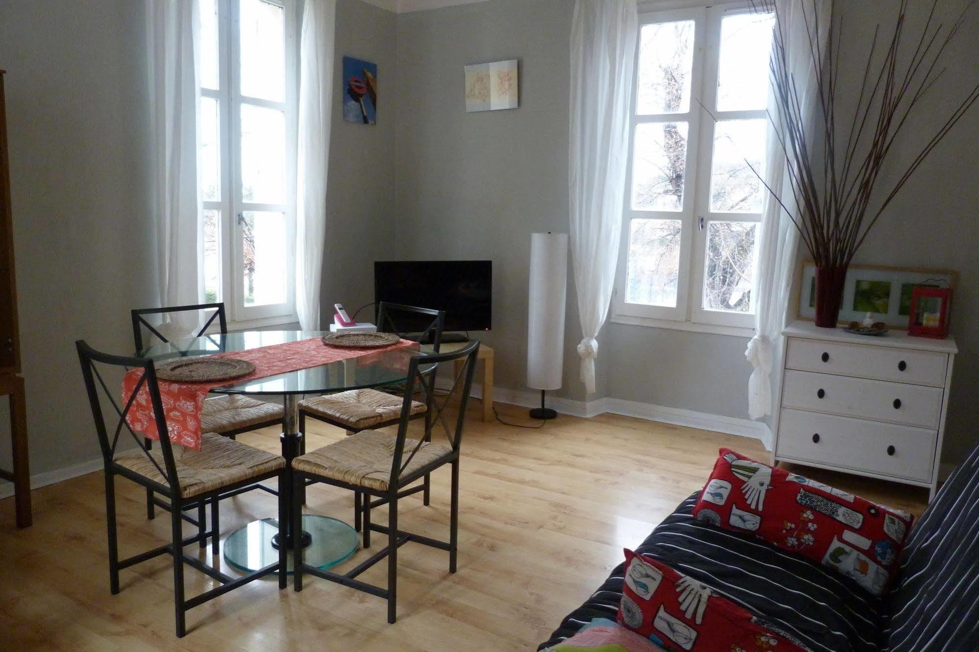 กัมเบตตา อพาร์ตเมนต์ Aparthotel Digne-les-Bains ภายนอก รูปภาพ