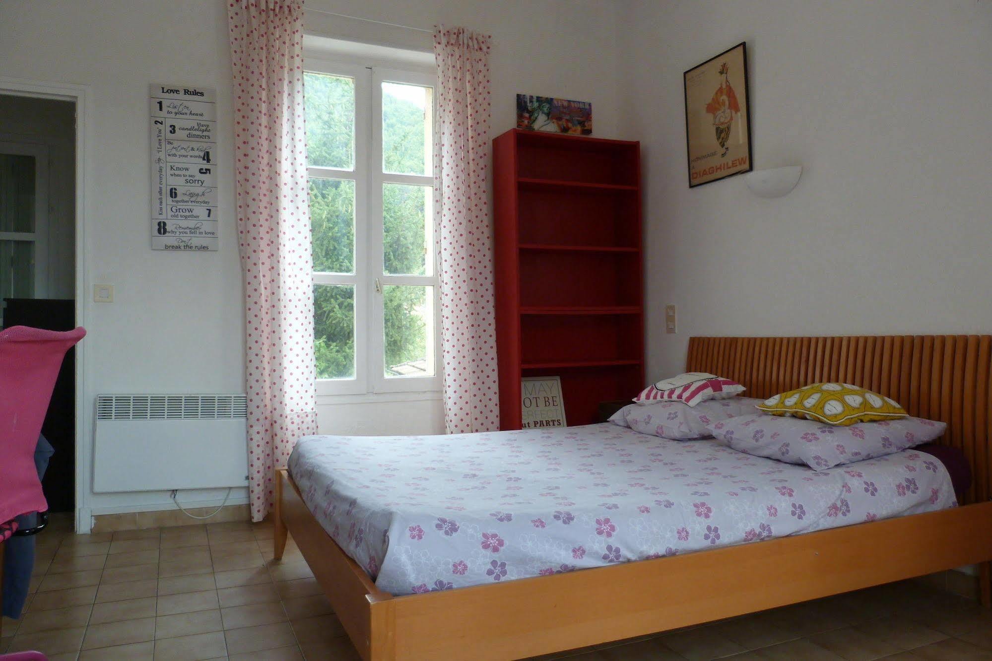 กัมเบตตา อพาร์ตเมนต์ Aparthotel Digne-les-Bains ภายนอก รูปภาพ
